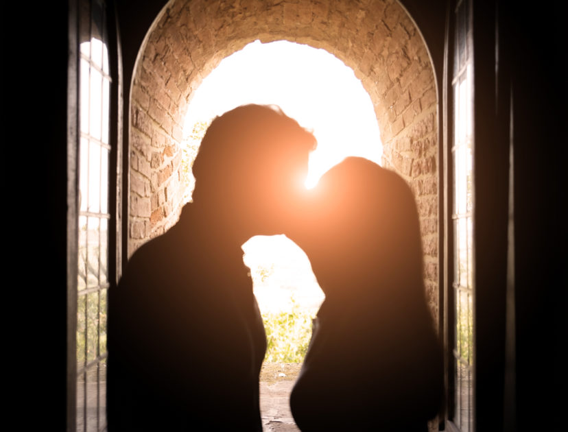 キスの夢の意味を詳しく解説 同性とキスする夢 ディープキスをする夢など10選 Mizukiの夢占い事典 Yumet キスの夢の意味を詳しく解説 同性とキスする夢 ディープキスをする夢など10選 Mizukiの夢占い事典 Yumet